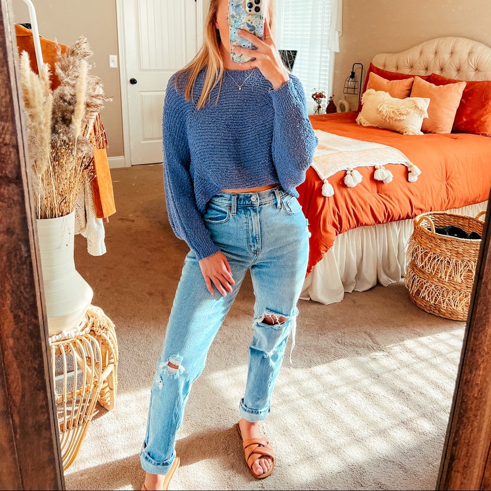 Debut cozy knit